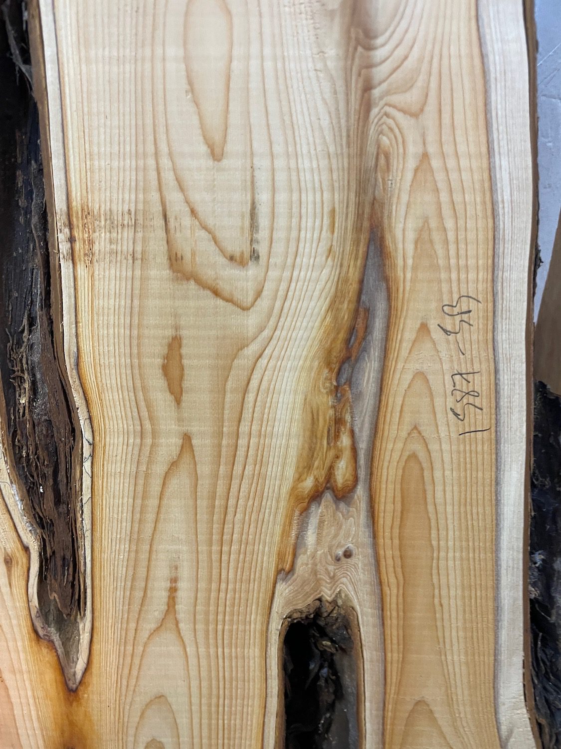 YEW Natural Waney Edge Slab Planed Finish Hardwood Board 1587-5B Thickness 4.5cm Kiln Dried Seasoned Live Edge Wallart Wildwood Offcut - Image 6
