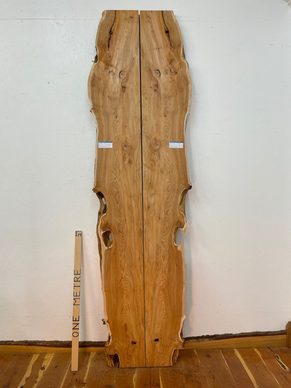 YEW Bookmatched Table Set Single Waney Edge Slabs Planed Finish Hardwood Boards 1593-4/5 Thickness 4.8cm Kiln Dried Seasoned Live Edge Epoxy Resin Projects Wildwood Desktop Tabletop Kitchen Worktops Dining Tabletops