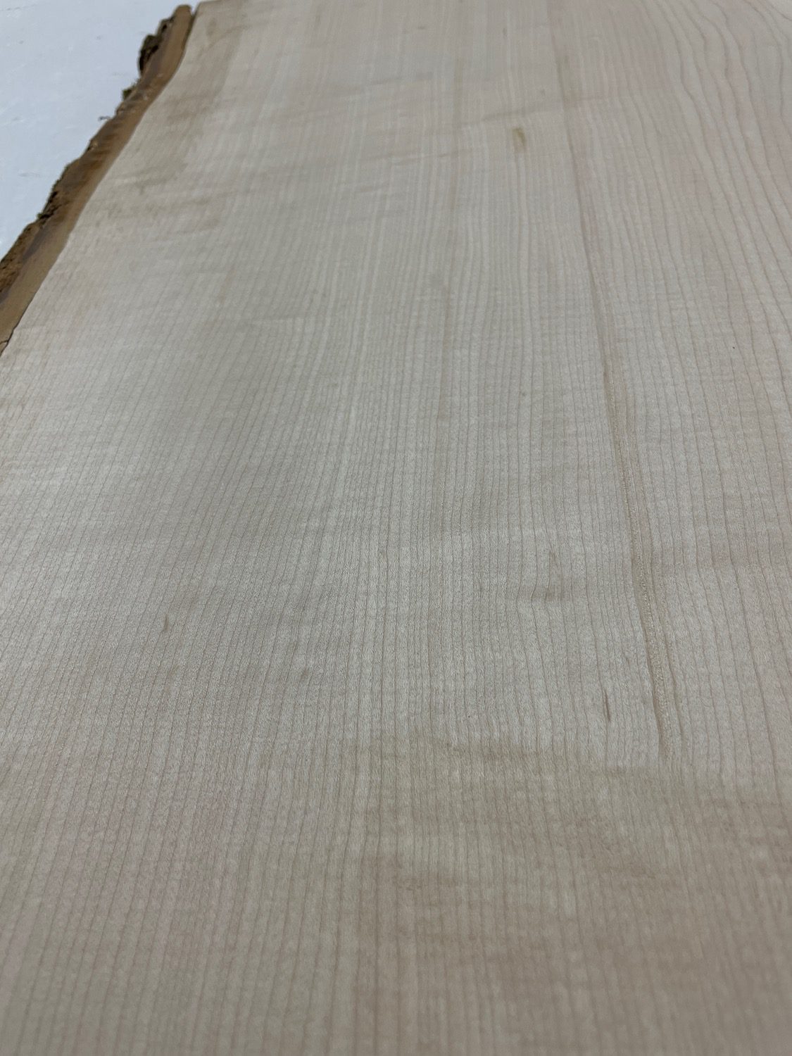 FIGURED MAPLE Single Waney Natural Live Edge Slab Planed Finish Hardwood Board 1682A-10A Thickness 3.5cm Kiln Dried Seasoned Decorative Board Shelf - Image 6